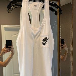 Nike workout tank